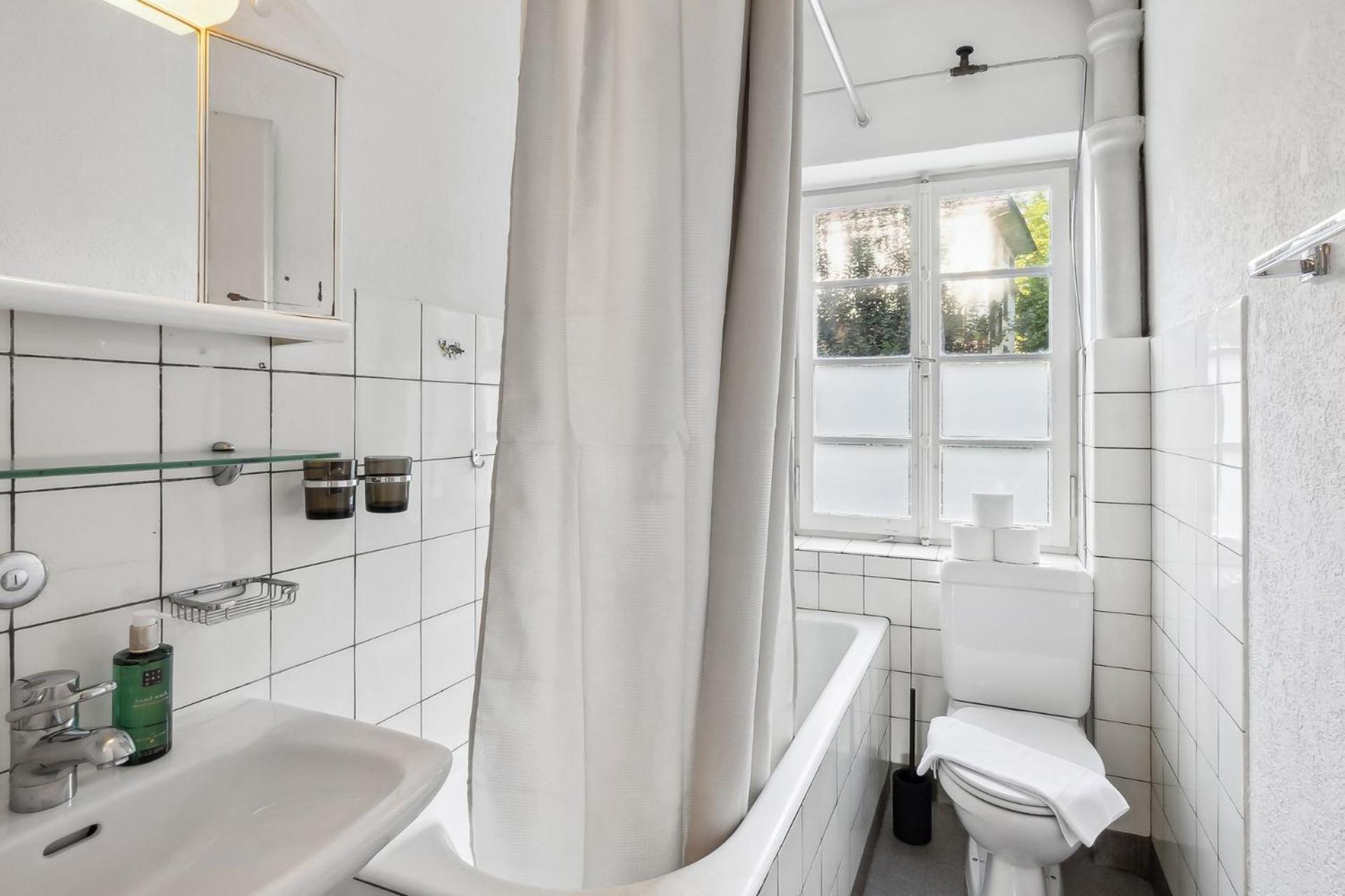 Homey Comfort In Oerlikon Zürich Eksteriør bilde